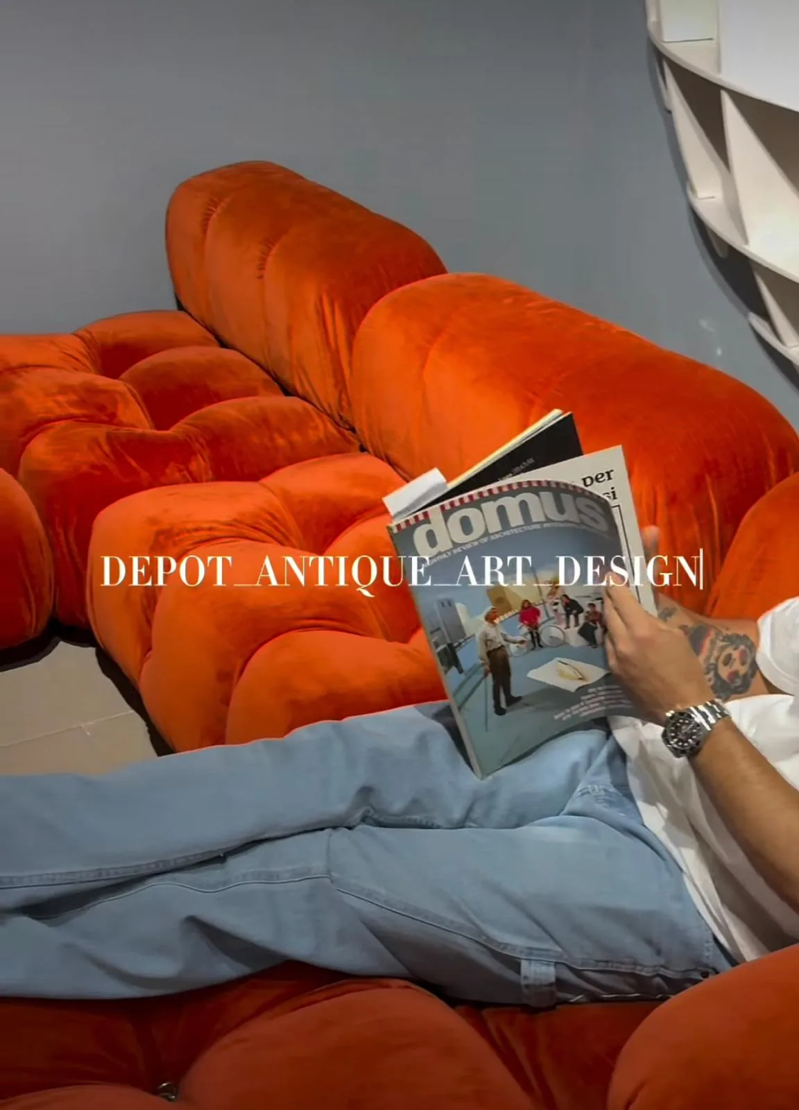 Divano di design vintage e modernariato nella selezione di Depot a Siracusa